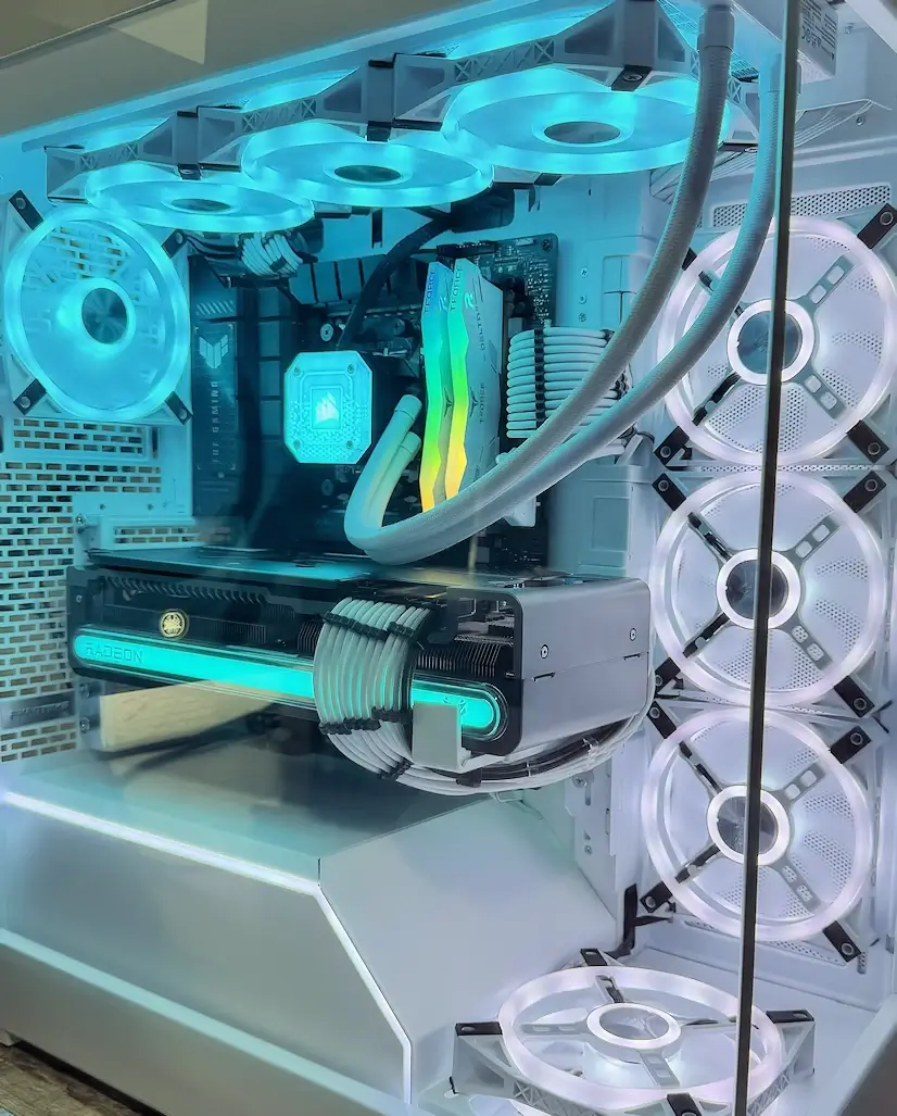 Montaje Gaming PC Phanteks Trafalgar Chamberí